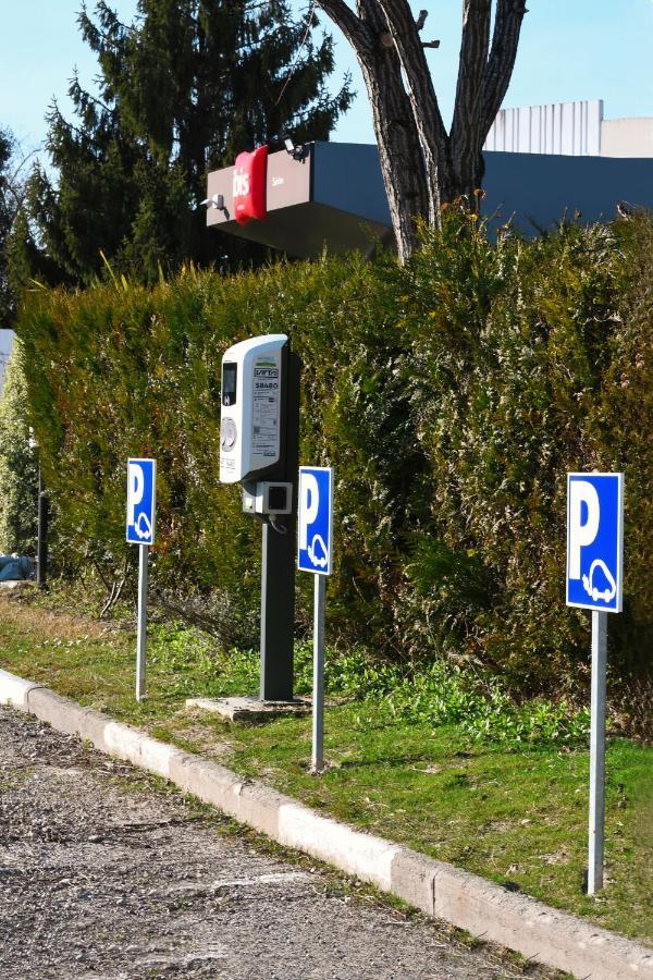 Ibis 3*